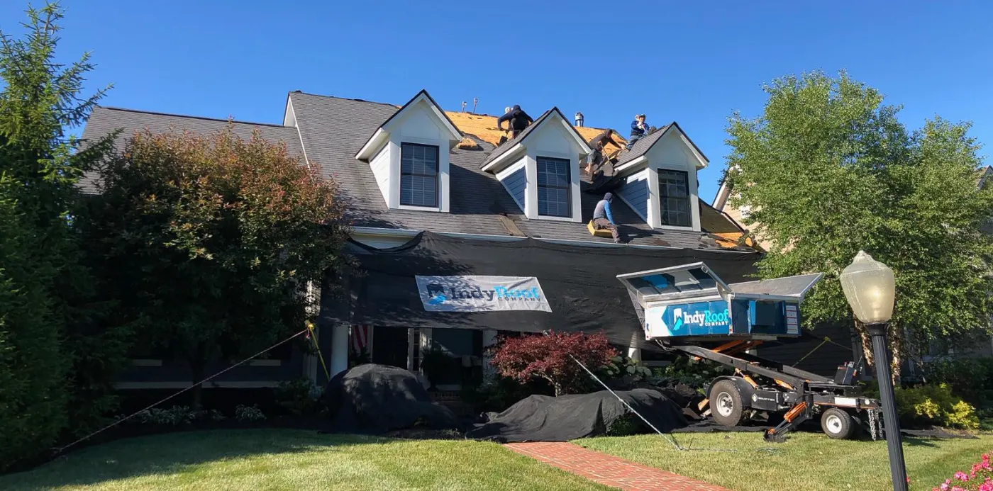 Manufacturer-certified roof installation in Viking Meadows